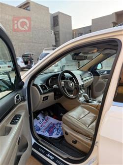 جیپ گراند شیرۆکی